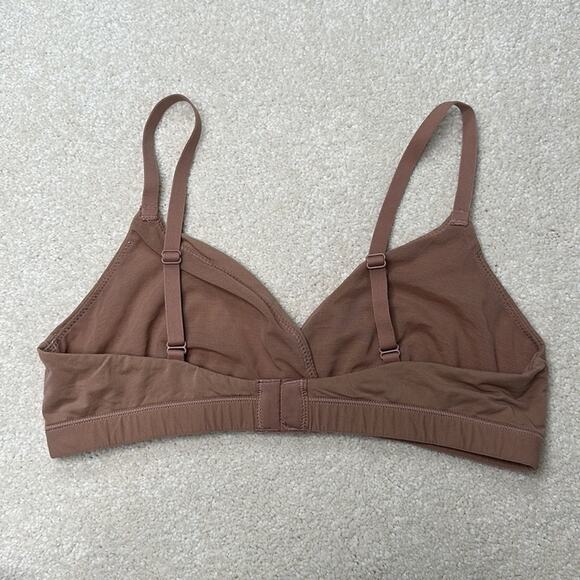 SKIMS: Ochre Bralette - Picture 2 of 7